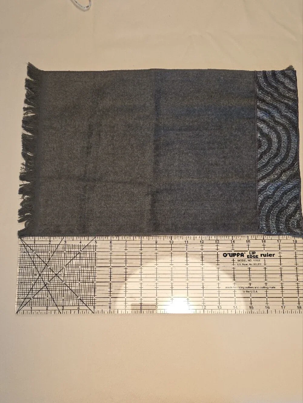 2 Avanti Gray Textured Cotton Finger Tip Towels